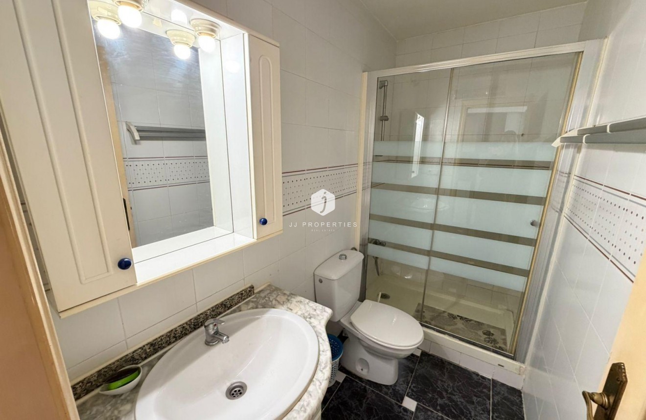 Resale - Apartment / flat -
Torrevieja - La Mata