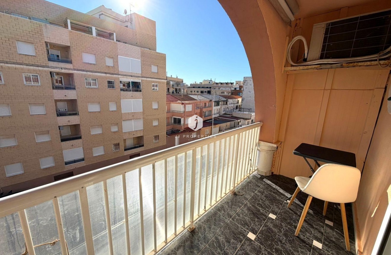 Resale - Apartment / flat -
Torrevieja - La Mata