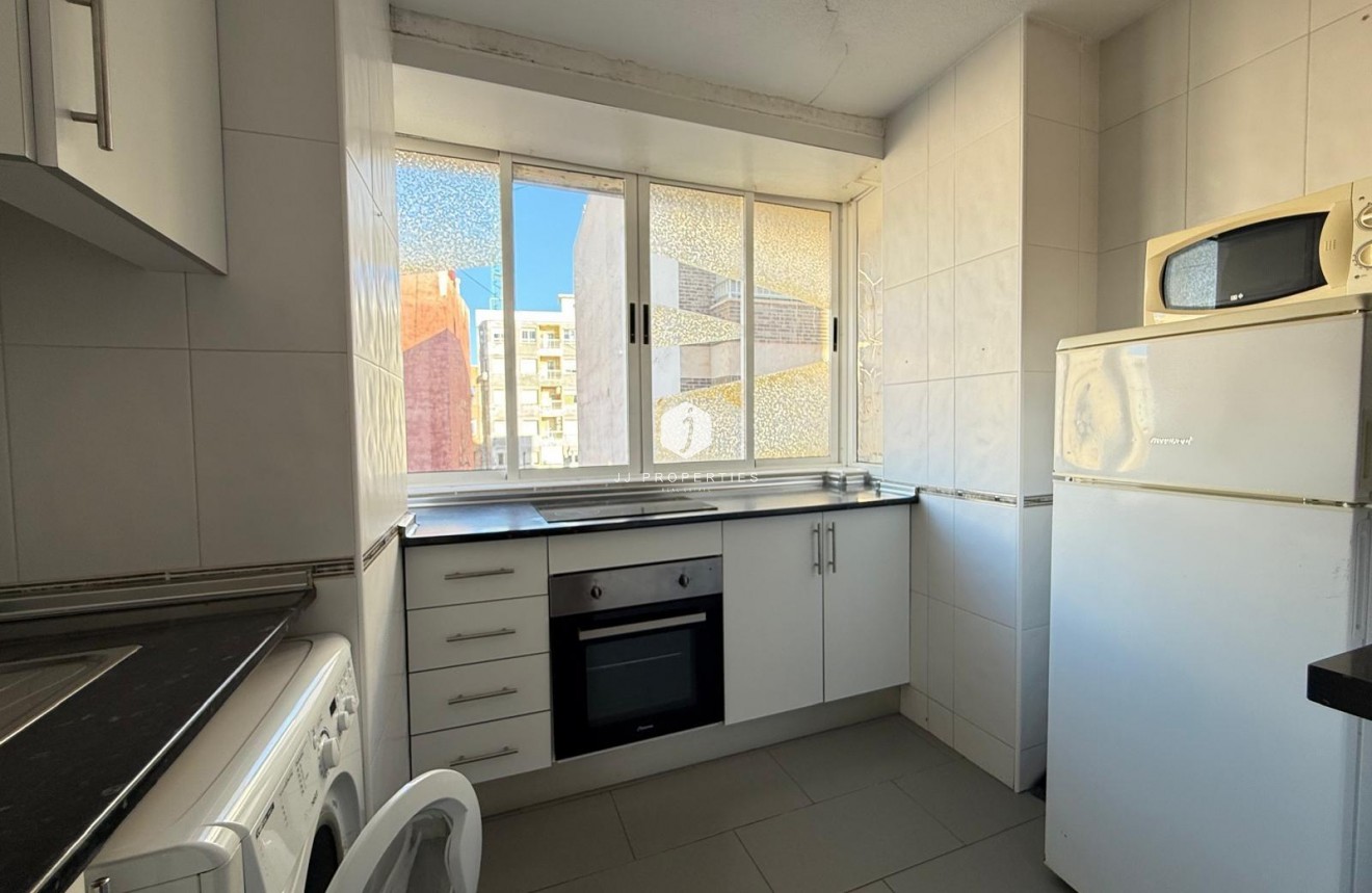 Aus zweiter Hand - Wohnung -
Torrevieja - Las Piscinas Naturales