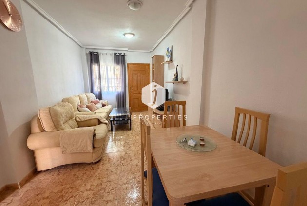 Aus zweiter Hand - Bungalow -
Orihuela Costa - Costa Blanca