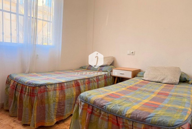 Aus zweiter Hand - Bungalow -
Orihuela Costa - Costa Blanca