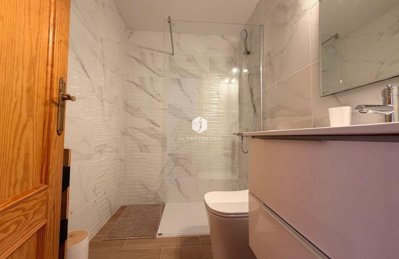 Aus zweiter Hand - Bungalow -
Orihuela Costa - Costa Blanca