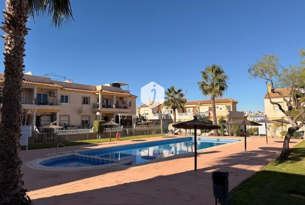 Aus zweiter Hand - Bungalow -
Orihuela Costa - Costa Blanca
