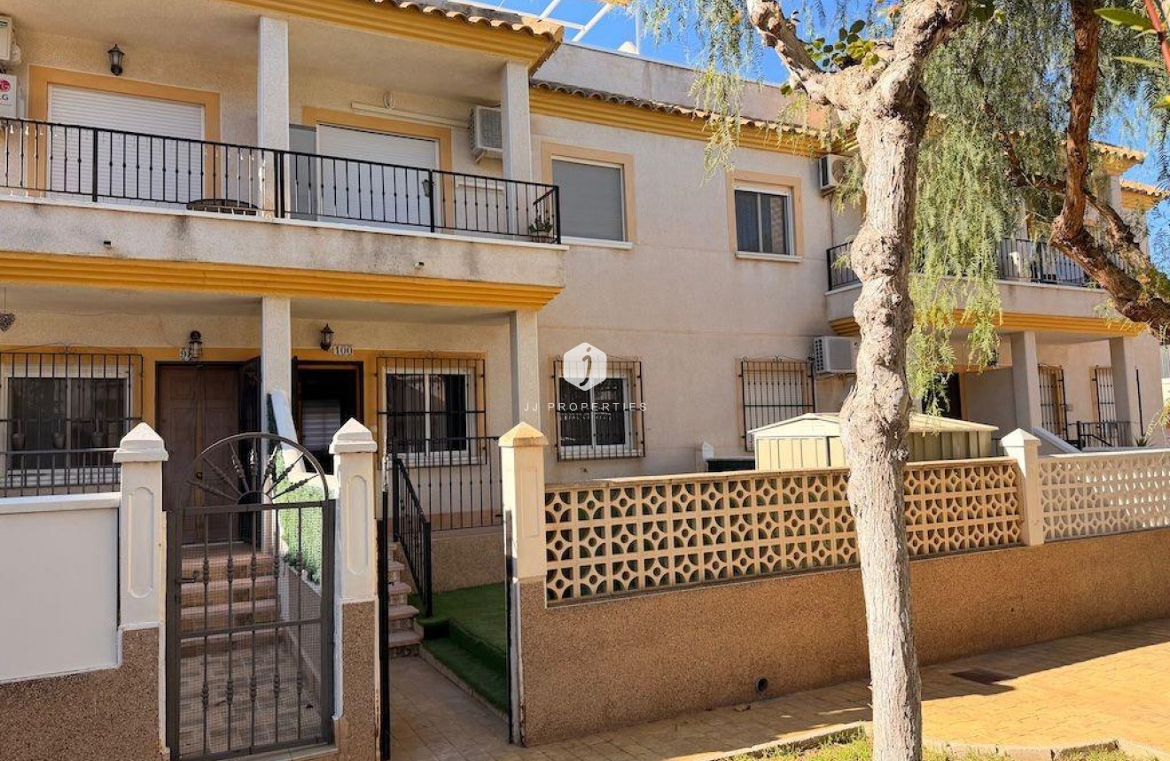 Aus zweiter Hand - Bungalow -
Orihuela Costa - Costa Blanca