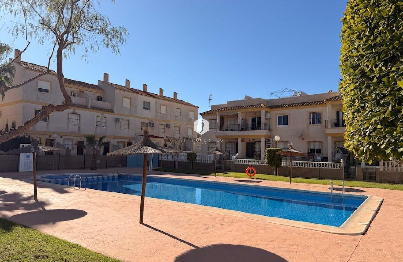 Aus zweiter Hand - Bungalow -
Orihuela Costa - Costa Blanca