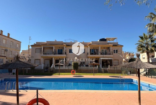 Aus zweiter Hand - Bungalow -
Orihuela Costa - Costa Blanca