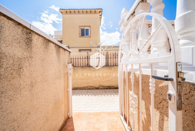 Resale - Chalet -
Orihuela Costa - Los Almendros-la Florida