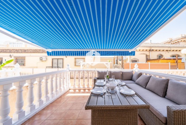 Resale - Chalet -
Orihuela Costa - Los Almendros-la Florida