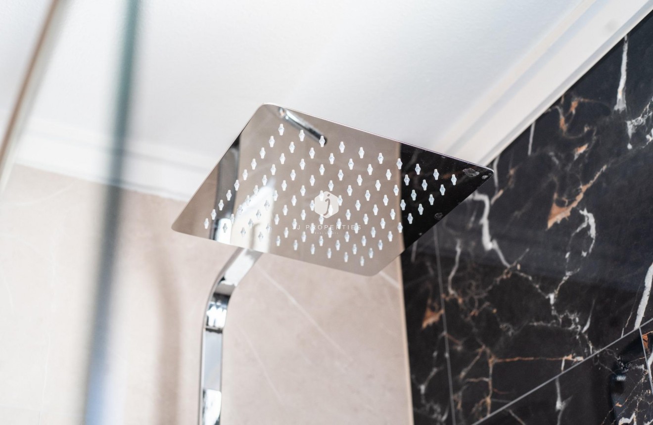 Resale - Chalet -
Orihuela Costa - Los Almendros-la Florida