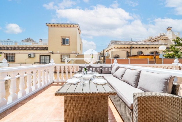 Resale - Chalet -
Orihuela Costa - Los Almendros-la Florida