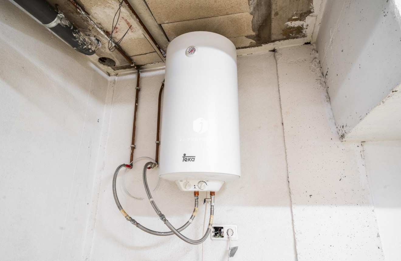 Resale - Chalet -
Orihuela Costa - Los Almendros-la Florida