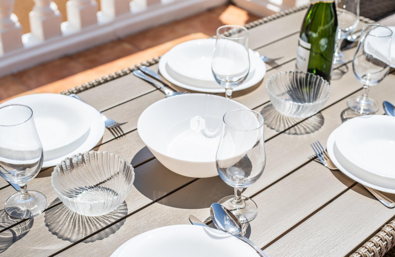 Resale - Chalet -
Orihuela Costa - Los Almendros-la Florida