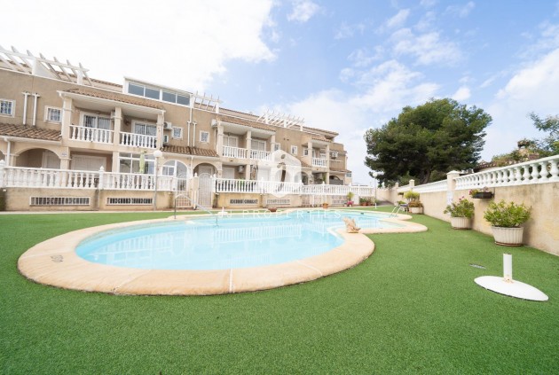 Resale - Chalet -
Orihuela Costa - Los Almendros-la Florida