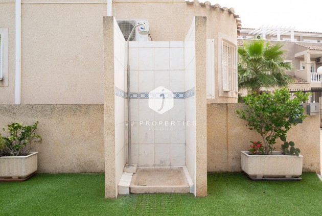 Resale - Chalet -
Orihuela Costa - Los Almendros-la Florida