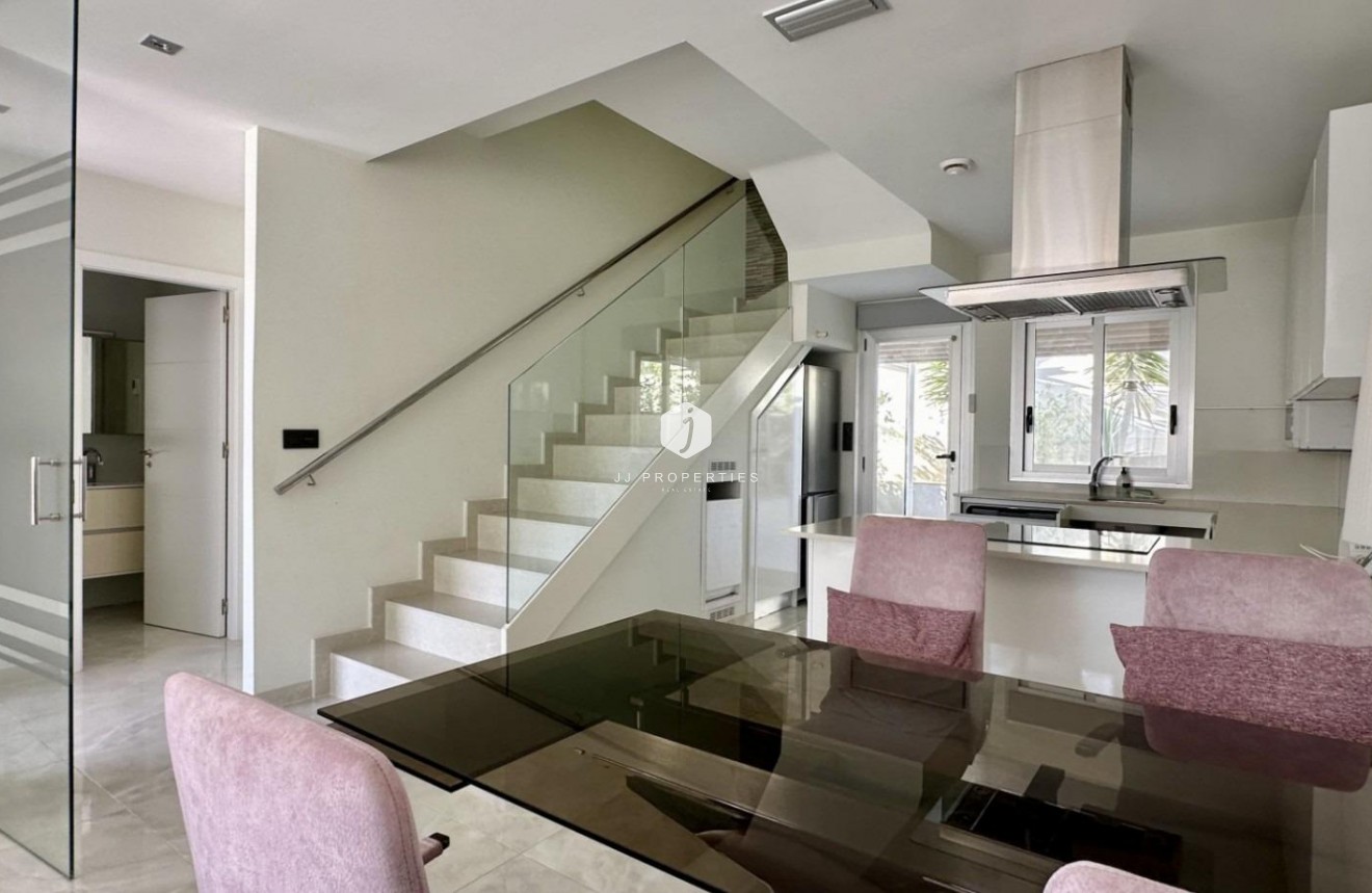 Aus zweiter Hand - Villa -
Orihuela Costa - Lomas De Cabo Roig-los Dolses