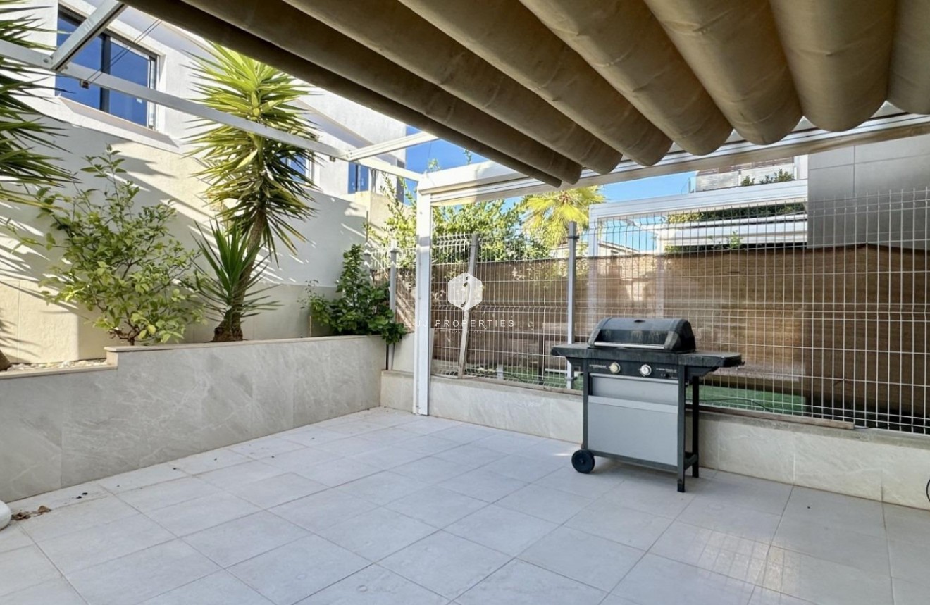 Aus zweiter Hand - Villa -
Orihuela Costa - Lomas De Cabo Roig-los Dolses