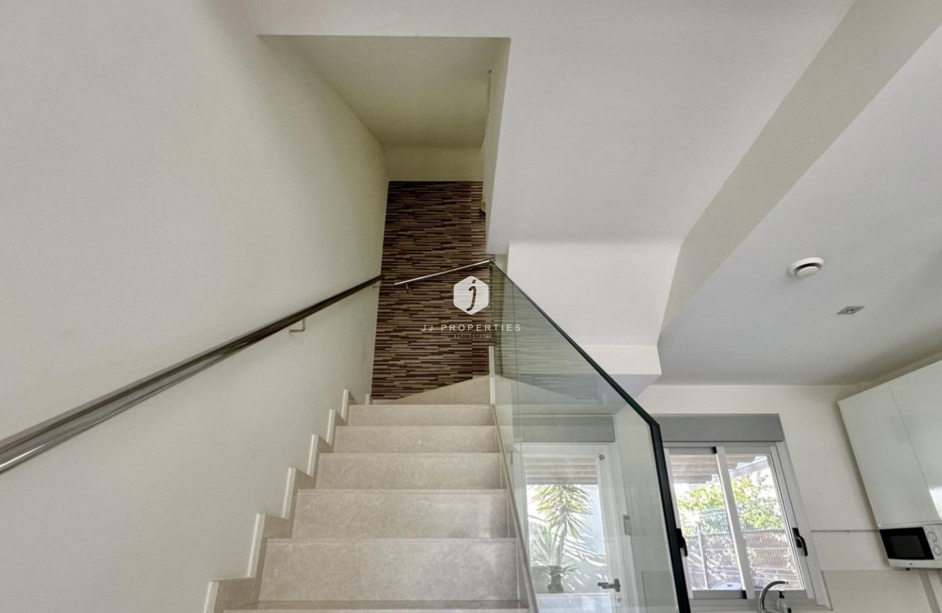 Aus zweiter Hand - Villa -
Orihuela Costa - Lomas De Cabo Roig-los Dolses