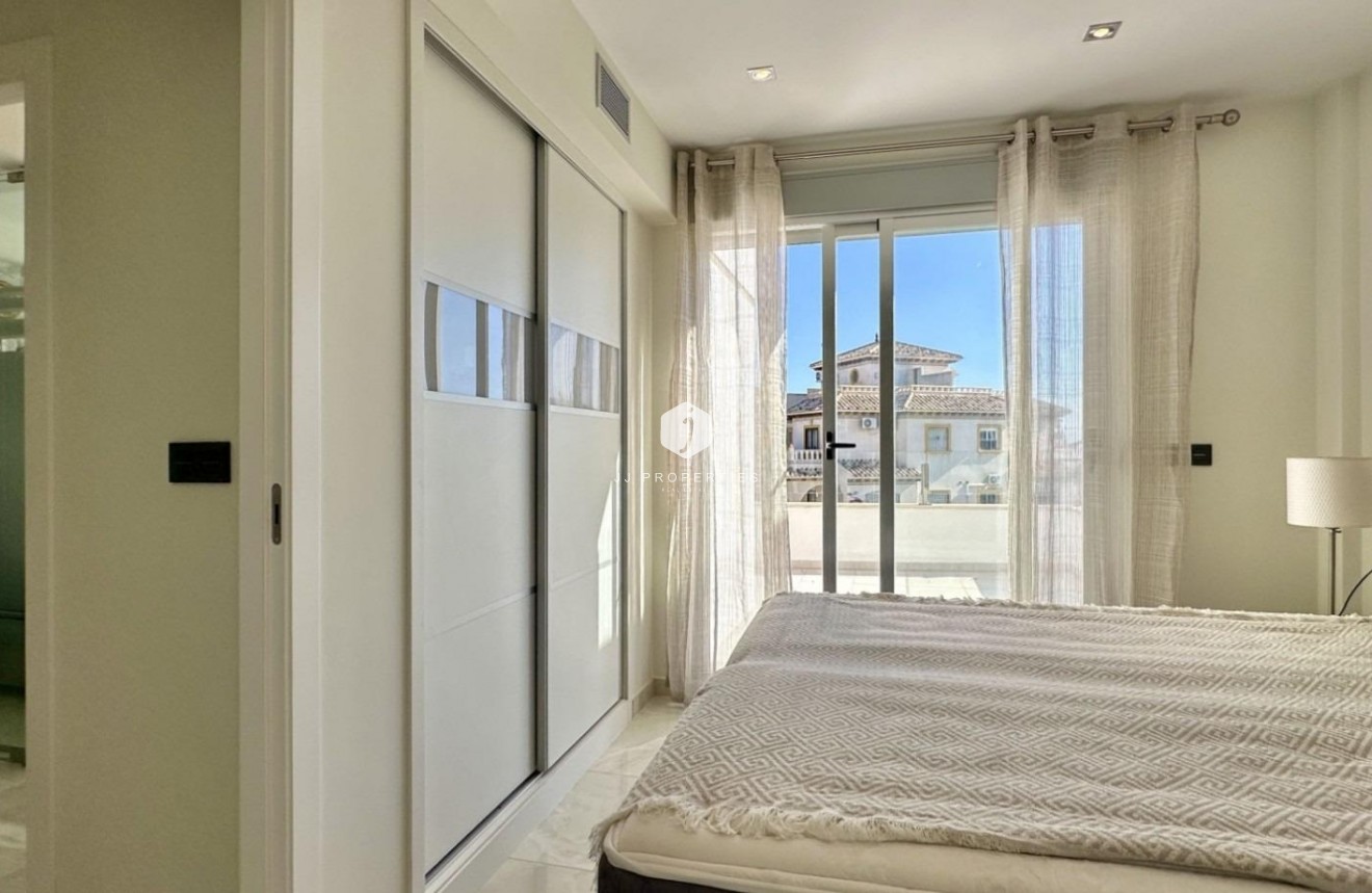 Aus zweiter Hand - Villa -
Orihuela Costa - Lomas De Cabo Roig-los Dolses