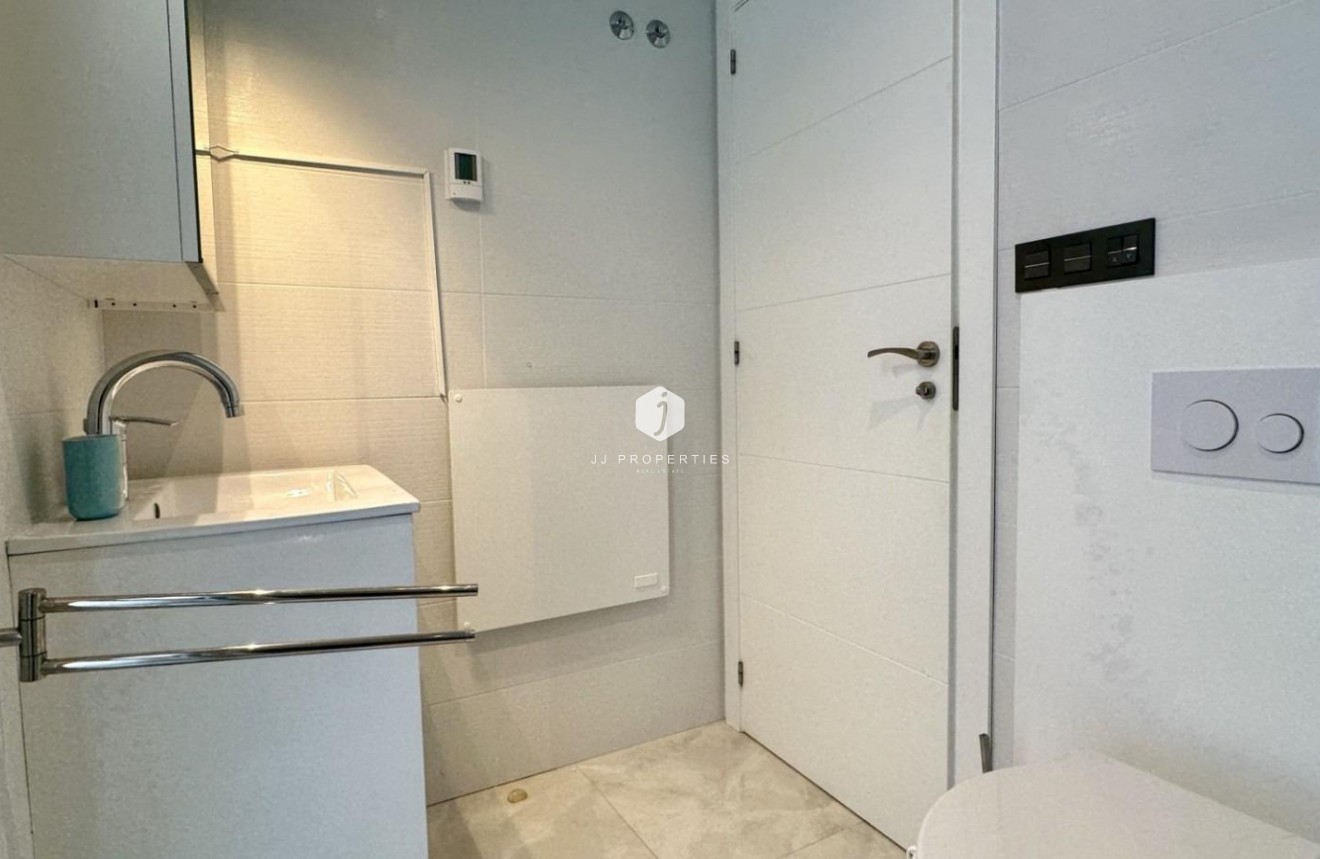 Aus zweiter Hand - Villa -
Orihuela Costa - Lomas De Cabo Roig-los Dolses