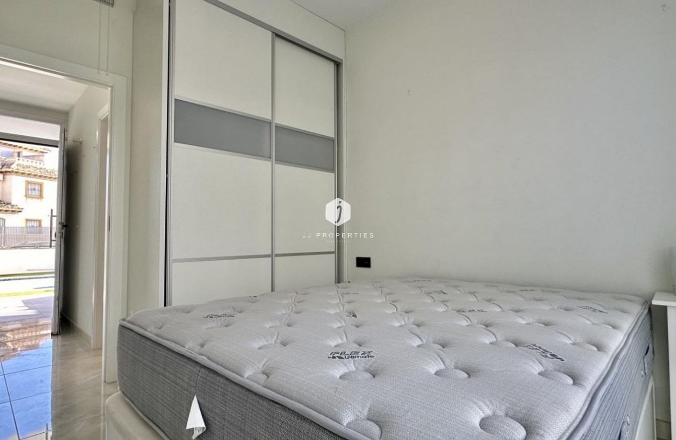 Aus zweiter Hand - Villa -
Orihuela Costa - Lomas De Cabo Roig-los Dolses