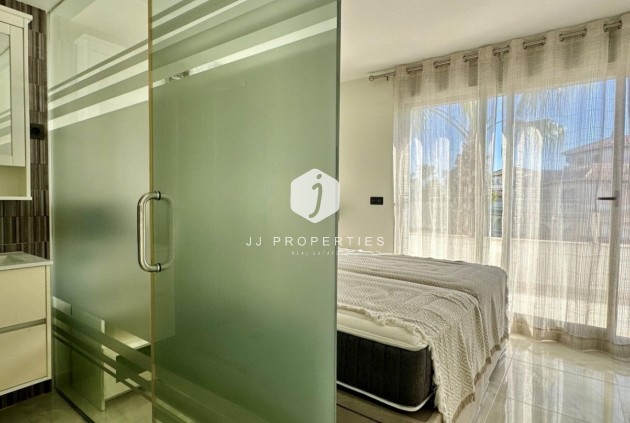 Aus zweiter Hand - Villa -
Orihuela Costa - Lomas De Cabo Roig-los Dolses