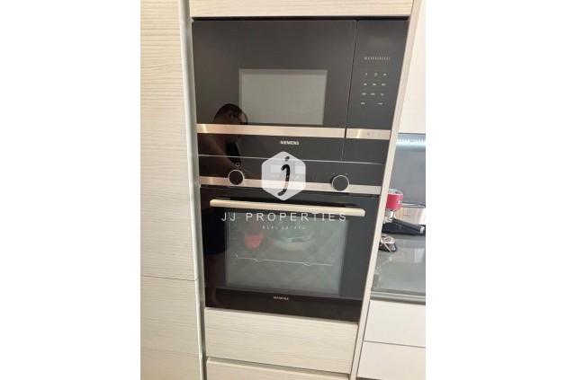 Aus zweiter Hand - Villa -
Orihuela Costa - Villamartín-las Filipinas