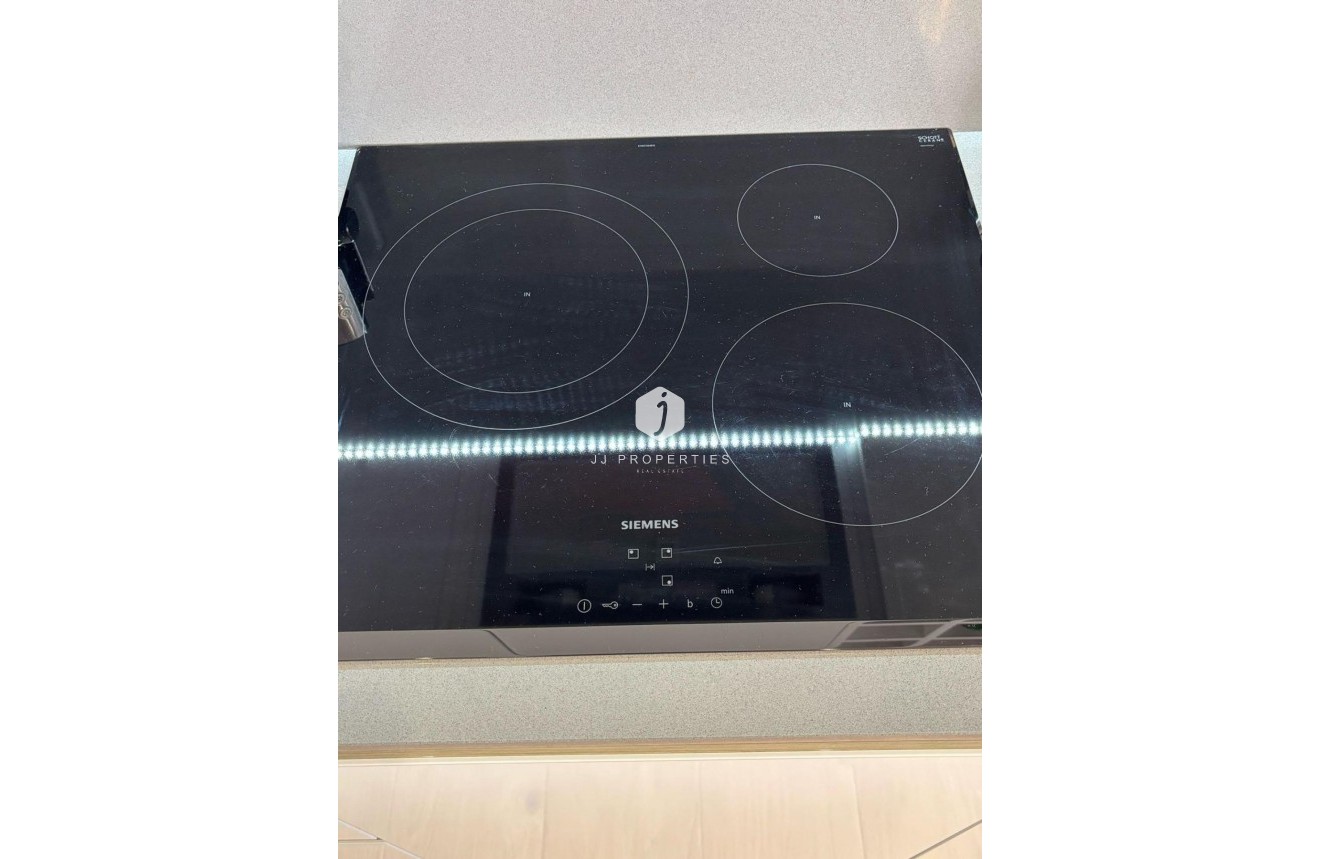 Aus zweiter Hand - Villa -
Orihuela Costa - Villamartín-las Filipinas