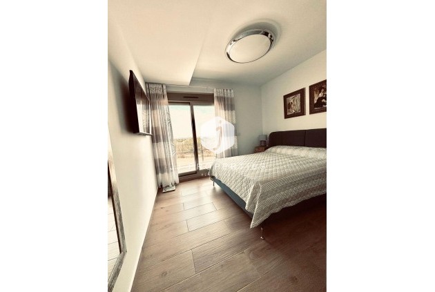 Aus zweiter Hand - Villa -
Orihuela Costa - Villamartín-las Filipinas