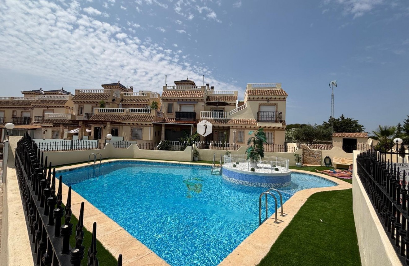 Resale - Duplex -
Orihuela Costa - Los Almendros-la Florida