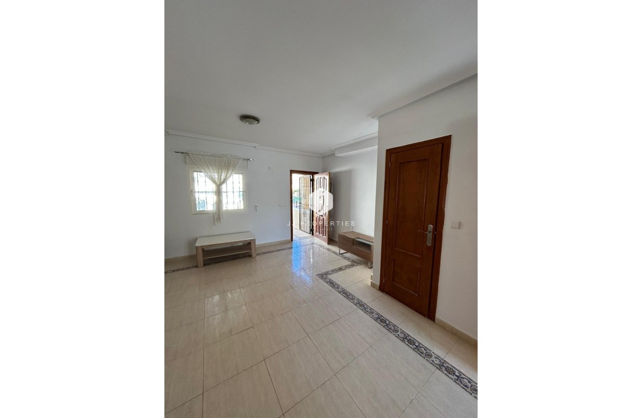 Resale - Duplex -
Orihuela Costa - Los Almendros-la Florida