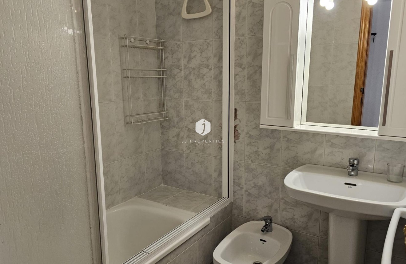 Resale - Apartment / flat -
Torrevieja - Acequion