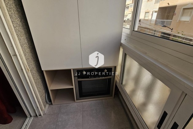 Resale - Apartment / flat -
Torrevieja - Acequion