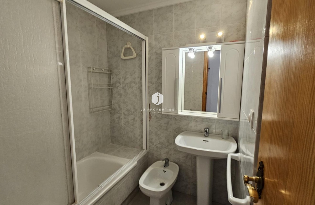 Resale - Apartment / flat -
Torrevieja - Acequion