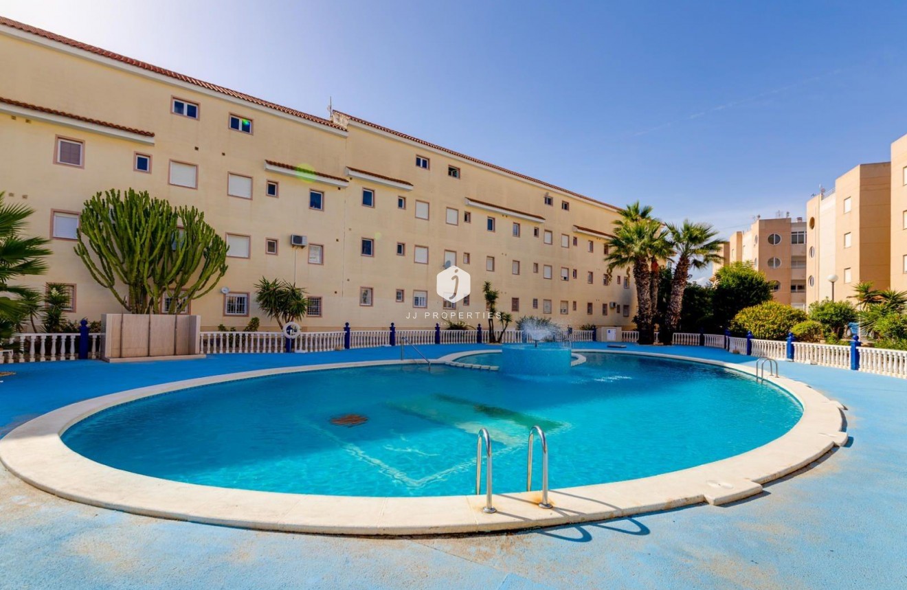 Resale - Apartment / flat -
Torrevieja - La Siesta - El Salado - Torreta