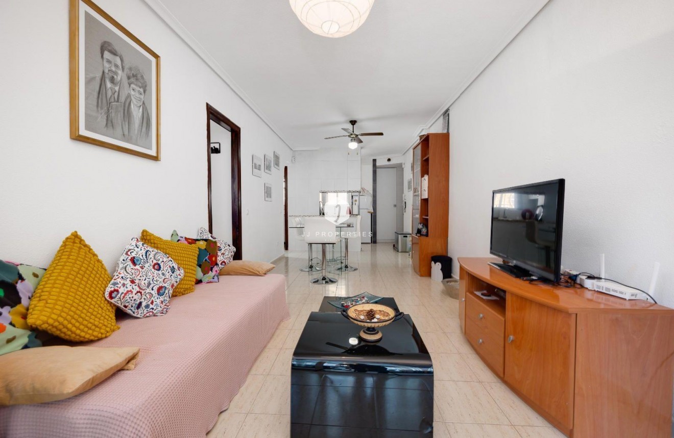 Resale - Apartment / flat -
Torrevieja - La Siesta - El Salado - Torreta