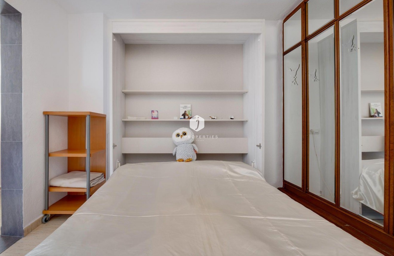 Resale - Apartment / flat -
Torrevieja - La Siesta - El Salado - Torreta