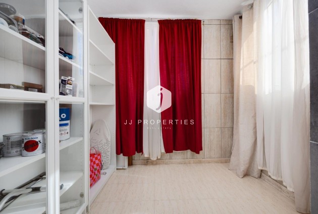 Resale - Apartment / flat -
Torrevieja - La Siesta - El Salado - Torreta