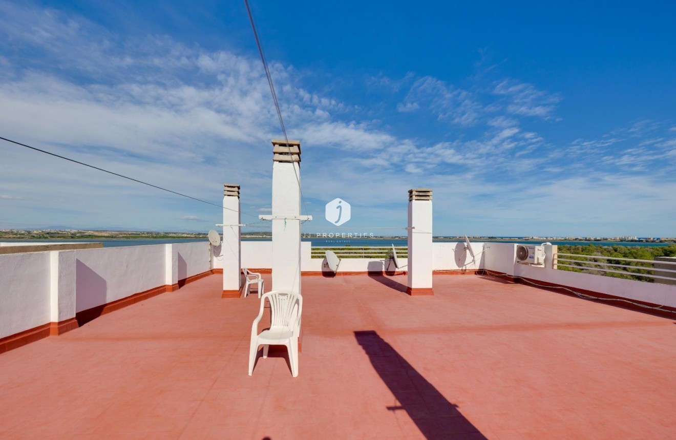 Resale - Apartment / flat -
Torrevieja - La Siesta - El Salado - Torreta
