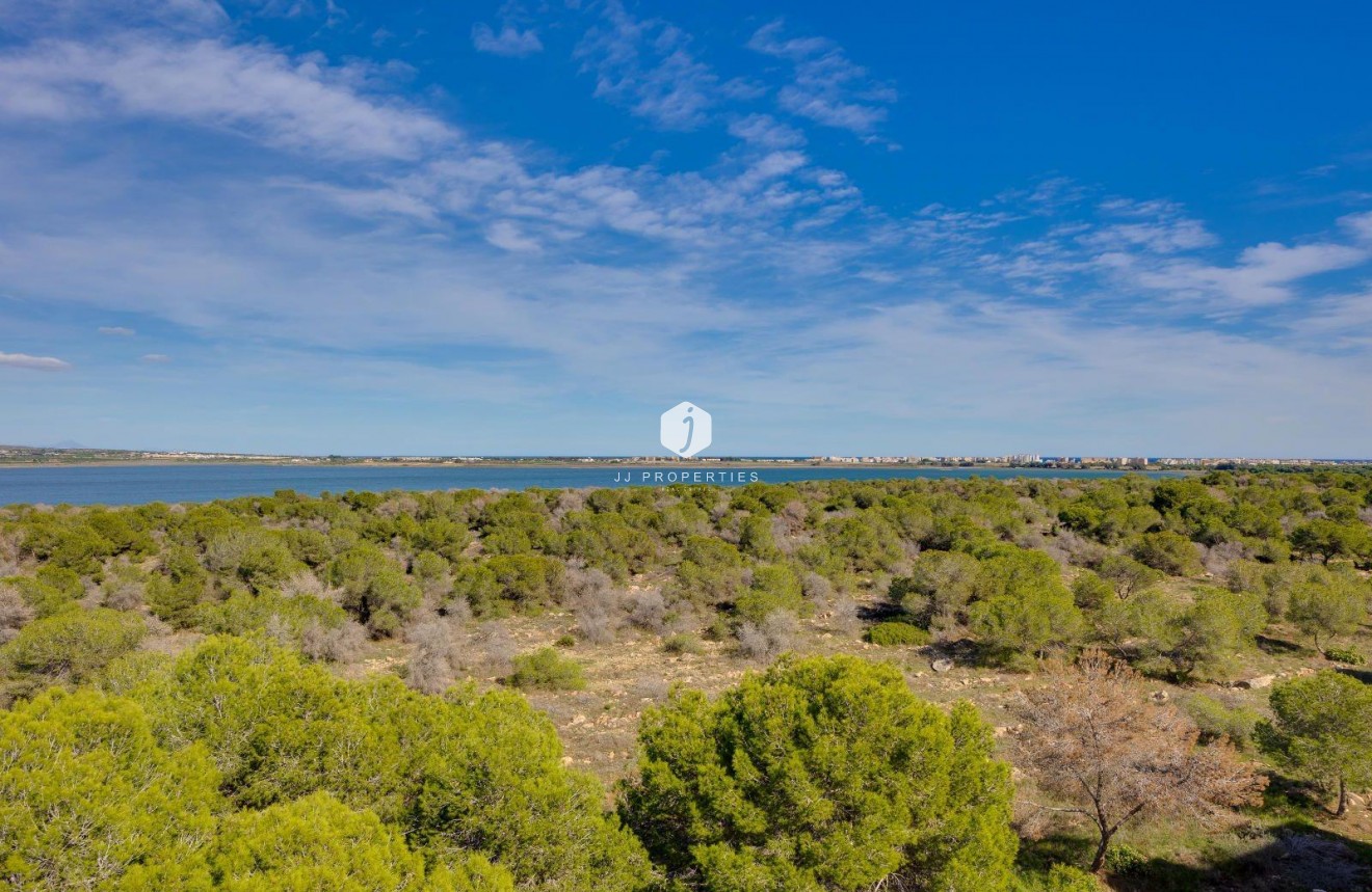 Resale - Apartment / flat -
Torrevieja - La Siesta - El Salado - Torreta