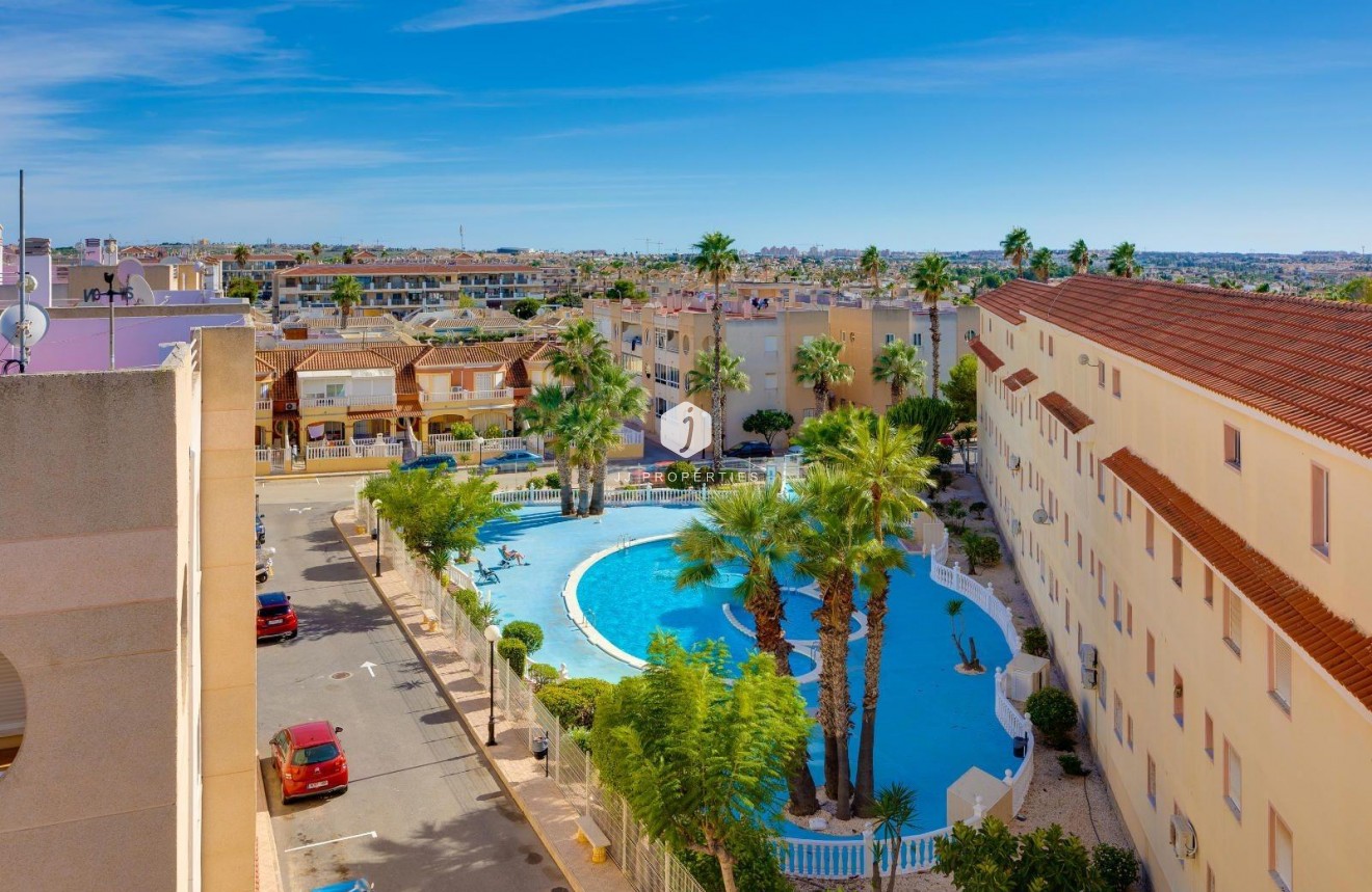 Resale - Apartment / flat -
Torrevieja - La Siesta - El Salado - Torreta