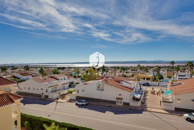 Resale - Apartment / flat -
Torrevieja - La Siesta - El Salado - Torreta