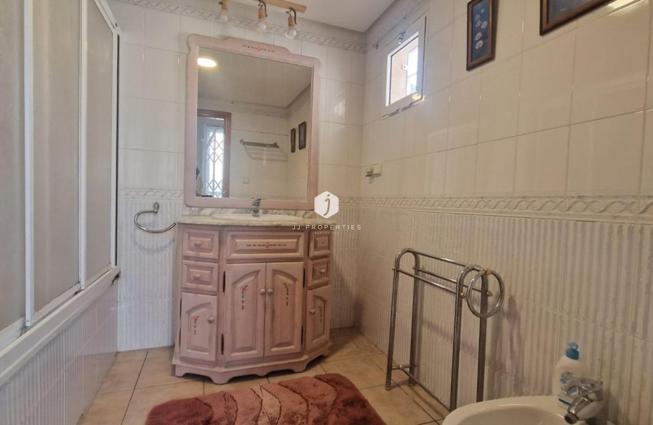 Aus zweiter Hand - Chalet -
Torrevieja - Torreblanca