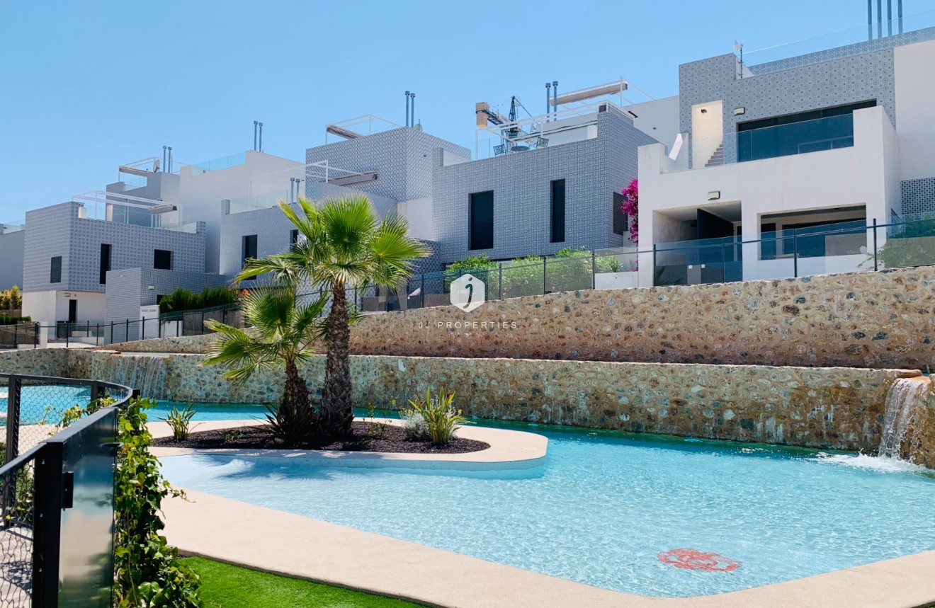 Aus zweiter Hand - Wohnung -
San Miguel de Salinas - Inland