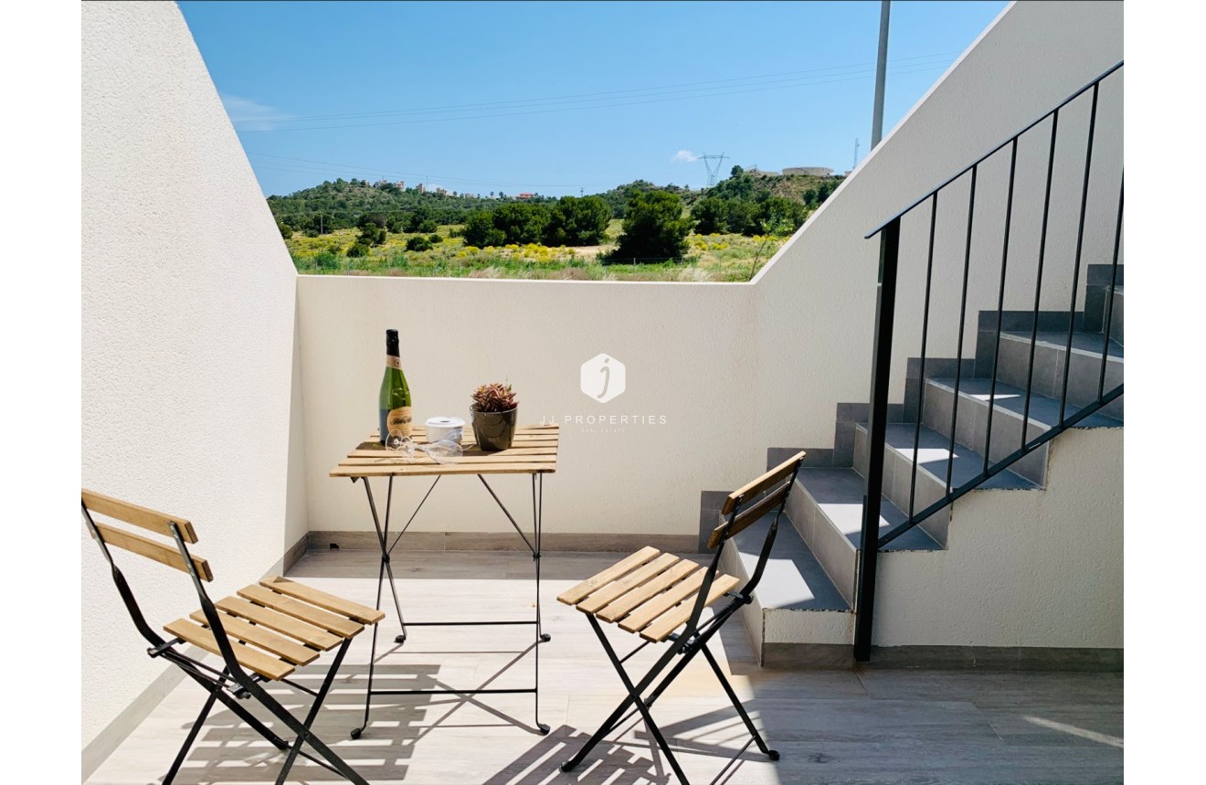 Aus zweiter Hand - Wohnung -
San Miguel de Salinas - Inland