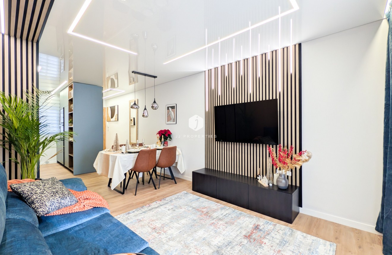 Resale - Apartment / flat -
Torrevieja - Costa Blanca