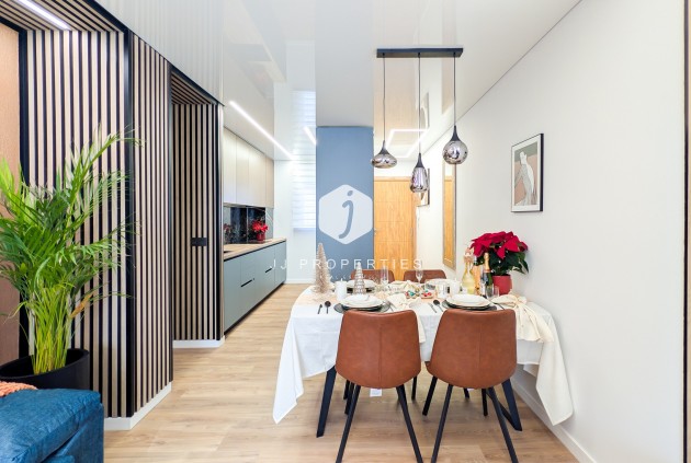 Resale - Apartment / flat -
Torrevieja - Costa Blanca