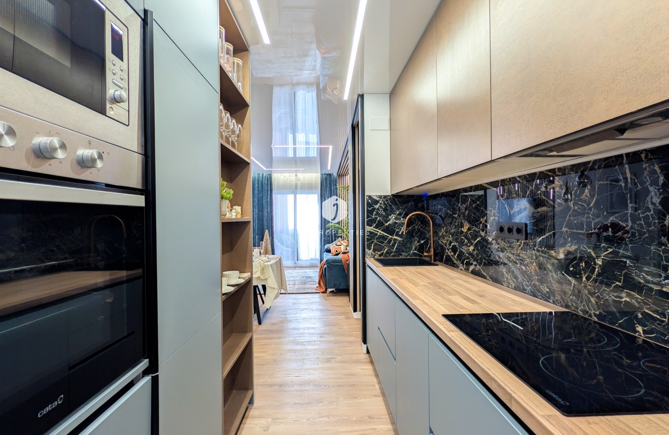 Resale - Apartment / flat -
Torrevieja - Costa Blanca