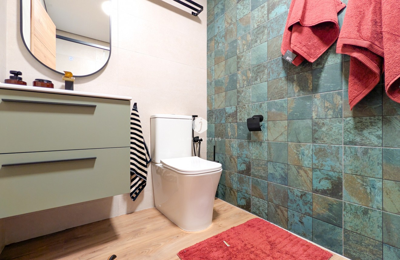 Resale - Apartment / flat -
Torrevieja - Costa Blanca