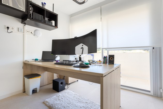 Aus zweiter Hand - Penthouse -
Torrevieja - Los Balcones