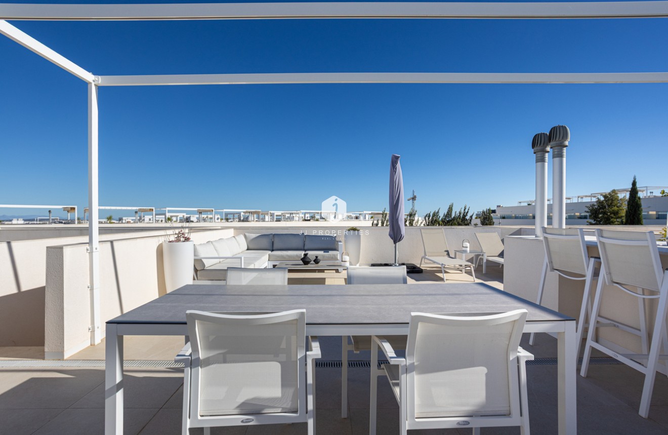 Aus zweiter Hand - Penthouse -
Torrevieja - Los Balcones